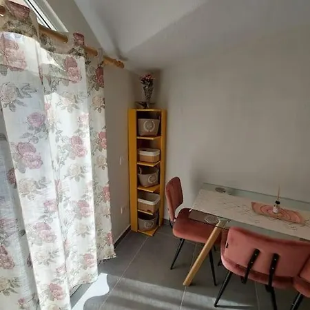 Domin Apartment, Golem, Durres * ゴーレム