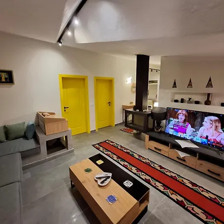 Domin Apartment, Golem, Durres ゴーレム