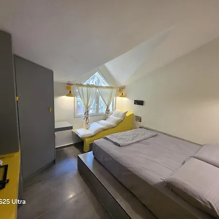 Domin Apartment, Golem, Durres Daire *