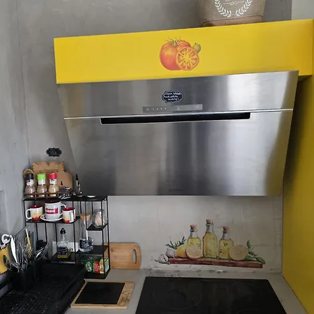 Domin Apartment, Golem, Durres アパート ゴーレム