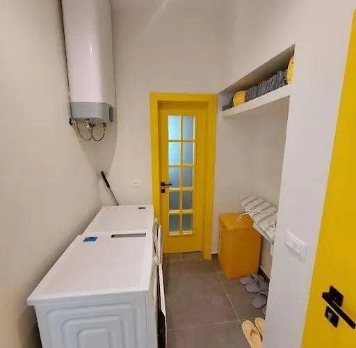 Domin Apartment, Golem, Durres Lägenhet